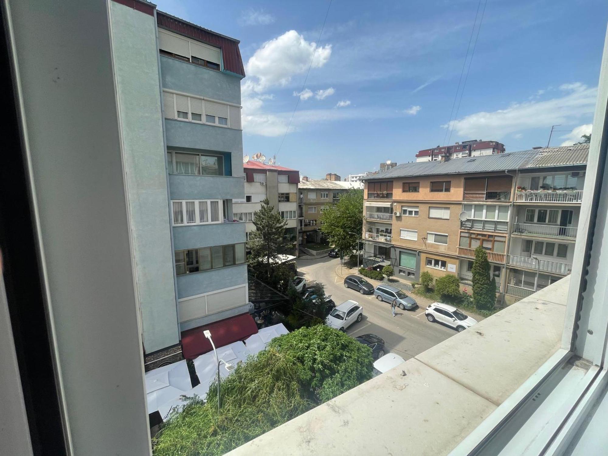 Shesh Hostel Pristina Buitenkant foto