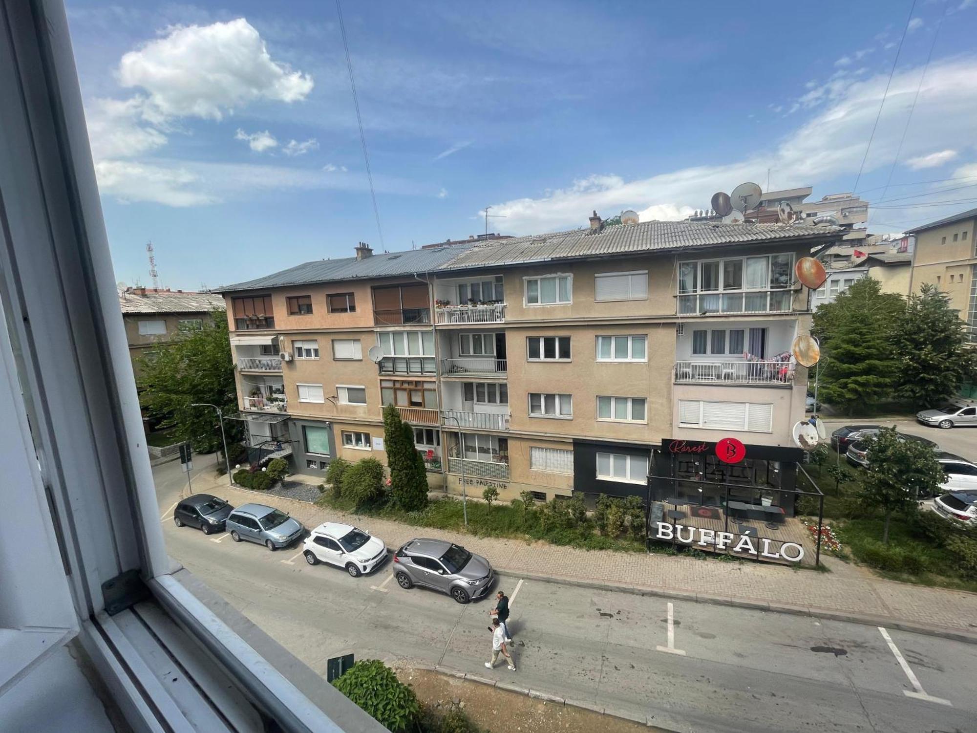 Shesh Hostel Pristina Buitenkant foto