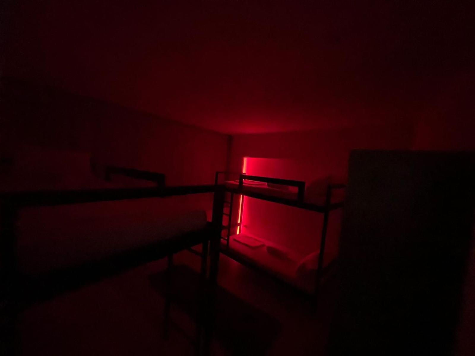 Shesh Hostel Pristina Buitenkant foto