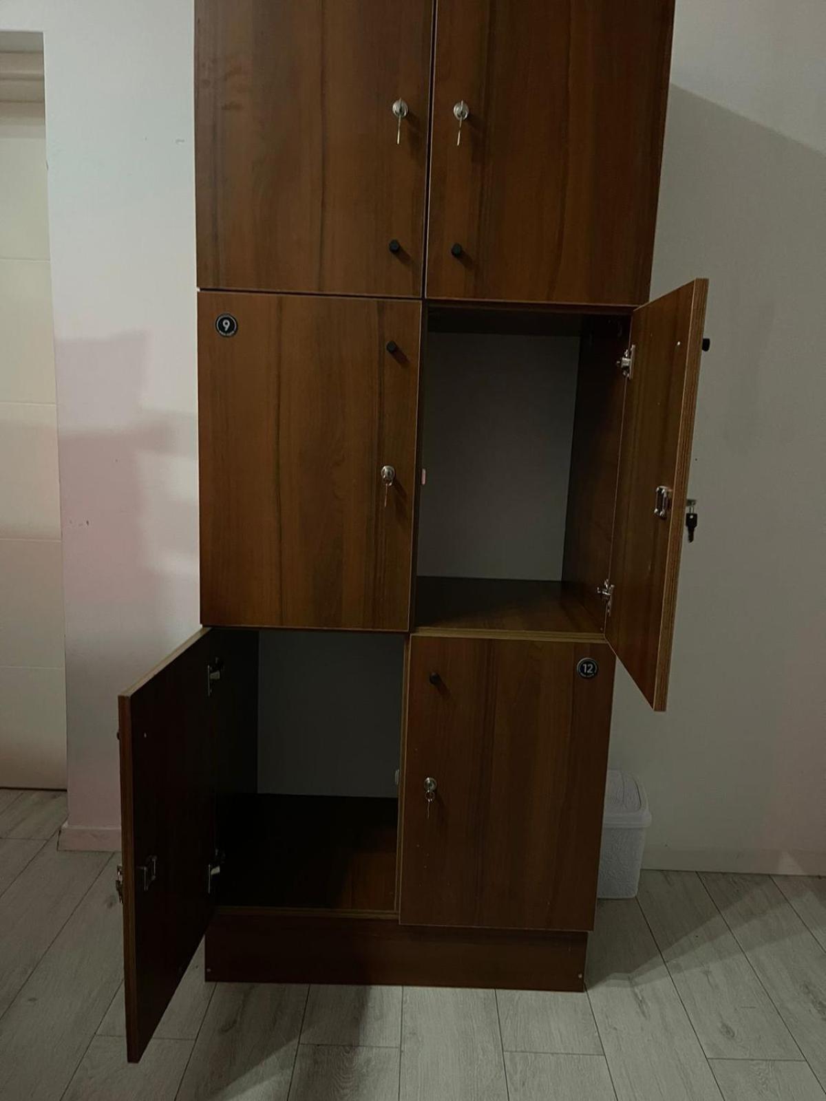 Shesh Hostel Pristina Buitenkant foto